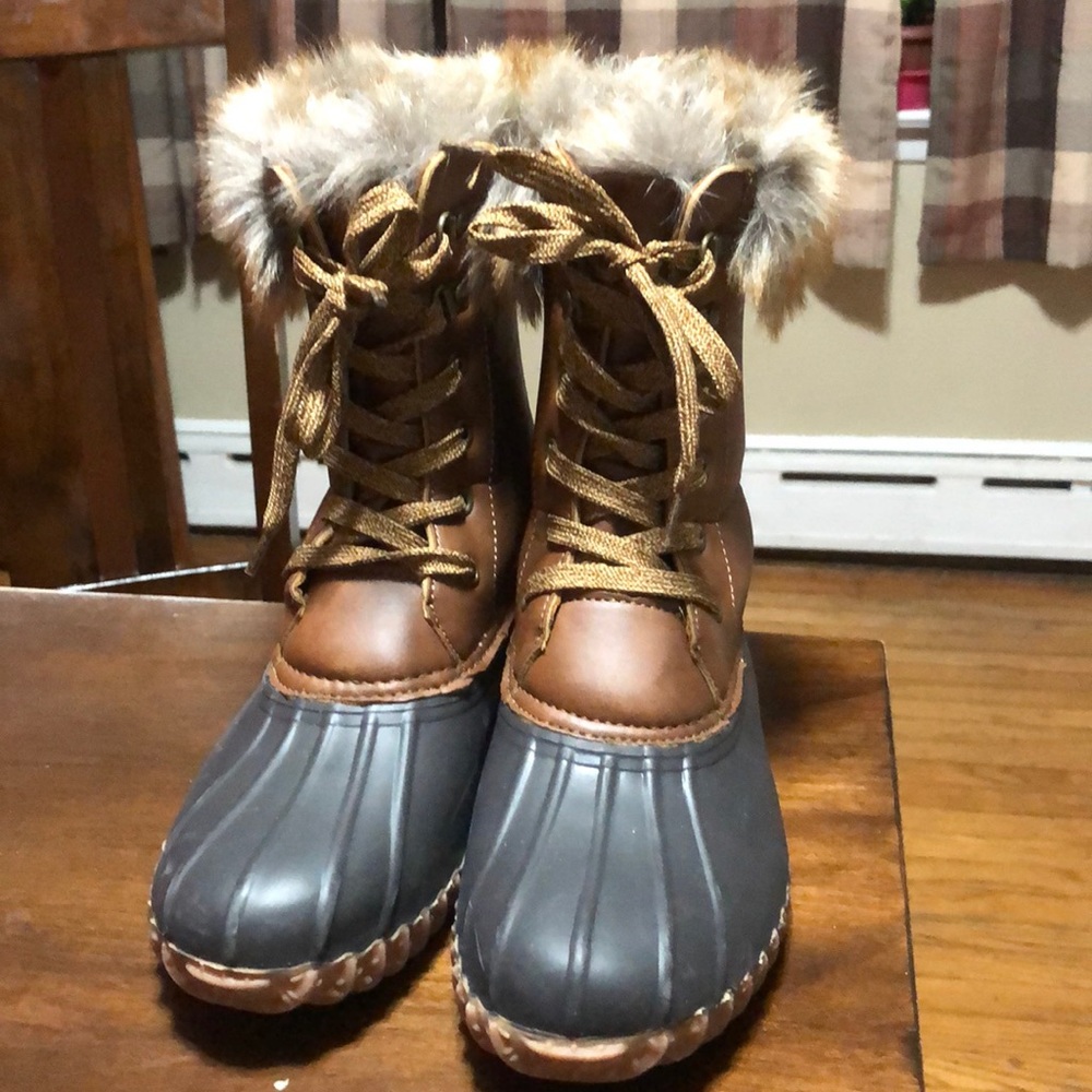 Esprit boots with fur, size 8 medium